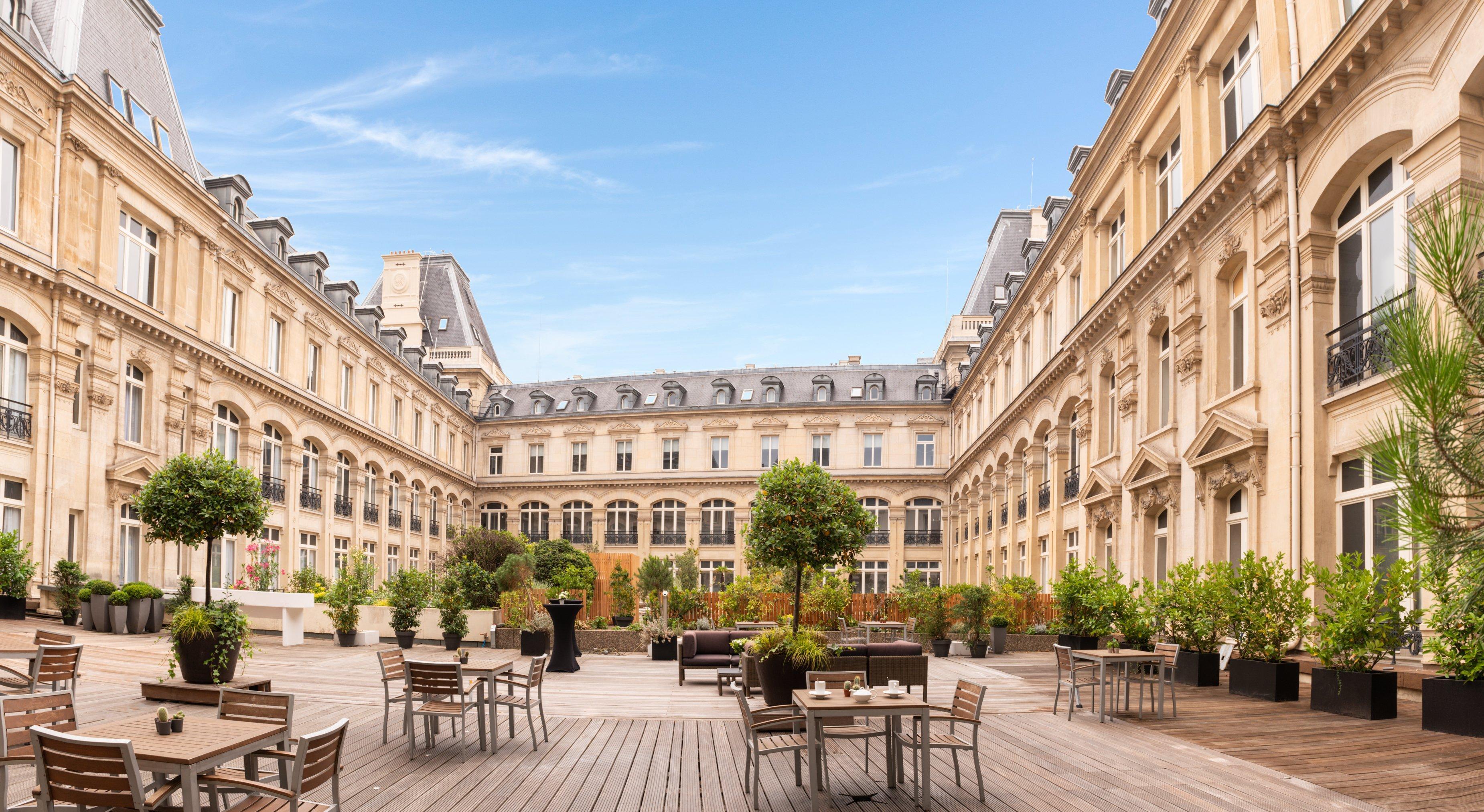 巴黎共和国皇冠假日酒店 外观 照片